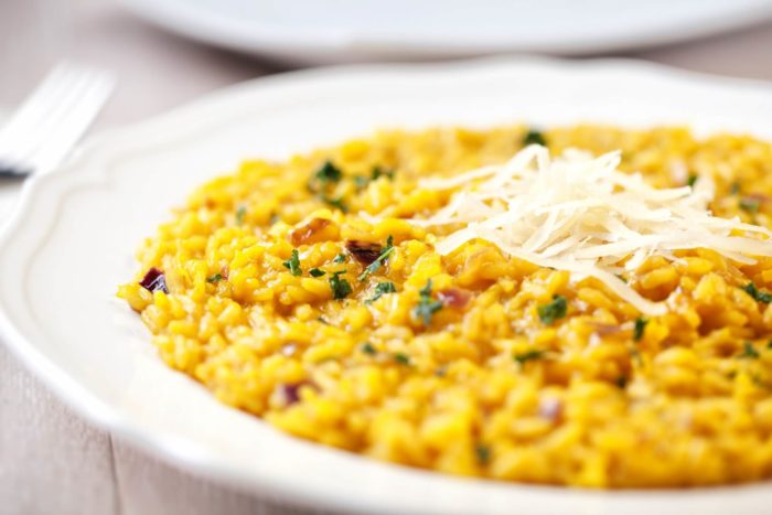 ricetta del risotto alla curcuma con la coppa